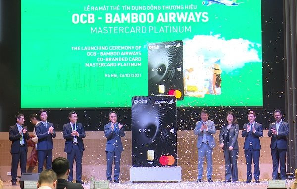 Ra mắt thẻ tín dụng đồng thương hiệu OCB - Bamboo Airways MasterCard Platinum