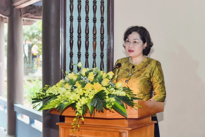 Các thế hệ cán bộ ngành Ngân hàng dâng hương tưởng nhớ cố Phó Chủ tịch nước Nguyễn Lương Bằng