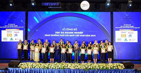 SCB vào Top 50 Doanh nghiệp tăng trưởng xuất sắc nhất Việt Nam 2021