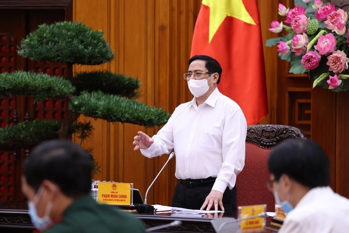 Quyết liệt, thần tốc hơn nữa để có đủ vaccine sớm nhất tiêm phòng cho nhân dân trên diện rộng