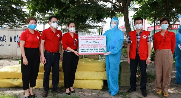 Quỹ Hành trình Xanh và NCB ủng hộ gần 2 tỷ đồng hỗ trợ Bắc Giang và Bắc Ninh