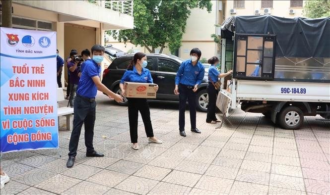 Thủ tướng yêu cầu khẩn trương hoàn thiện dự thảo Nghị quyết về hỗ trợ người gặp khó khăn do COVID-19