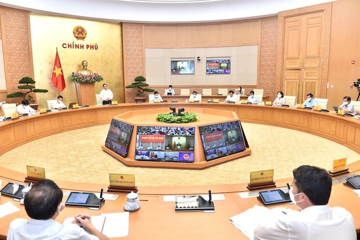 Ban hành Nghị quyết về phòng, chống dịch COVID-19