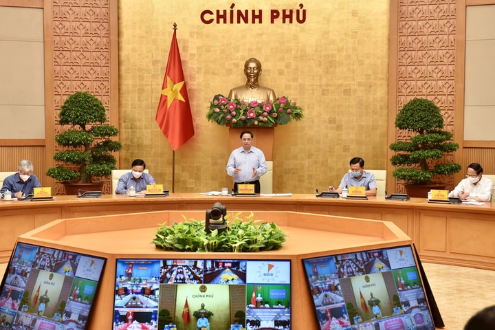 Thủ tướng họp trực tuyến với 20 tỉnh, thành phố về phòng chống dịch COVID-19