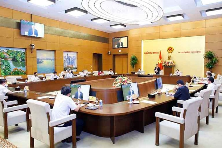 Chủ tịch Quốc hội làm việc với Tổ công tác thực hiện Nghị quyết liên quan tới phòng, chống COVID-19