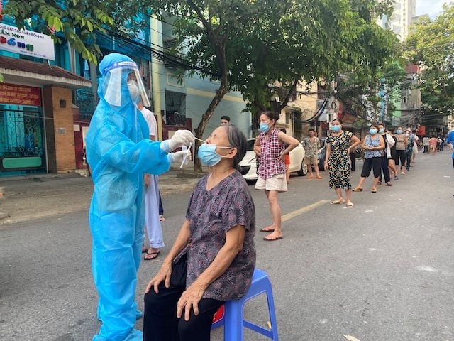 Hà Nội triển khai tiêm vắc xin Sinopharm