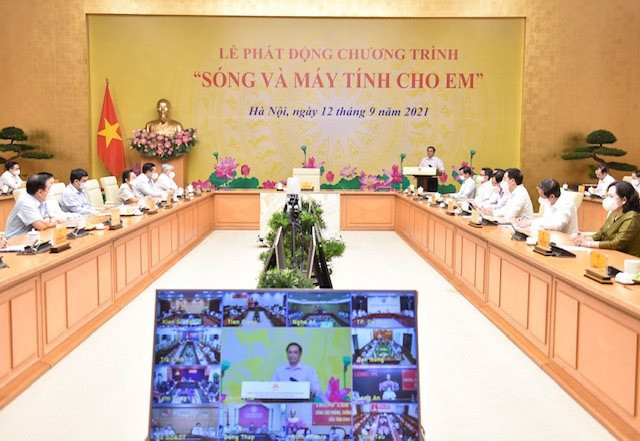 Thủ tướng Chính phủ kêu gọi chung tay hỗ trợ phương tiện học tập trực tuyến cho các hoàn cảnh khó khăn