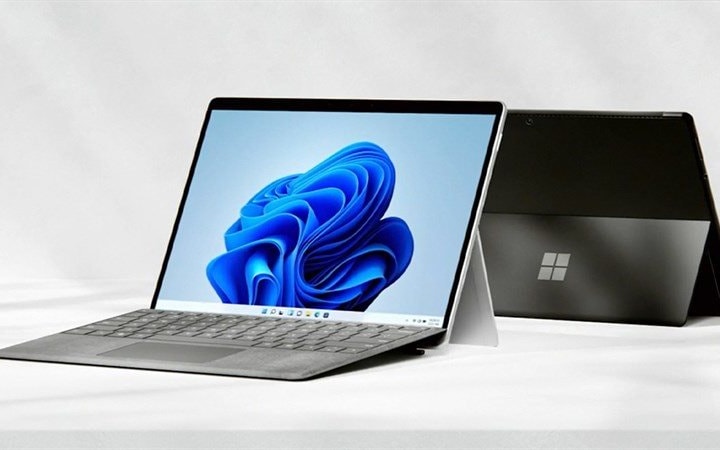 Microsoft ra mắt Surface Pro 8: Màn hình 120Hz,  pin 16 tiếng