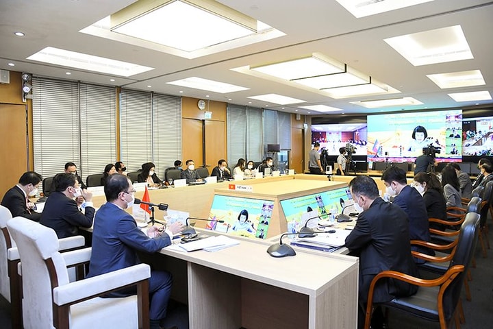 Campuchia - Lào - Việt Nam kêu gọi các nước phát triển ủng hộ việc miễn trừ nghĩa vụ bảo hộ quyền sở hữu trí tuệ đối với vắc xin COVID-19