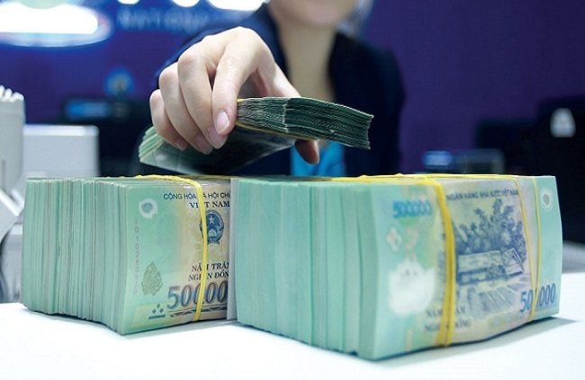 Dư địa hỗ trợ doanh nghiệp của ngân hàng gần như cạn kiệt, cần sự vào cuộc của chính sách tài khóa