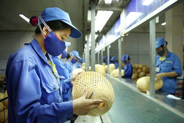 Tăng mức hỗ trợ cho doanh nghiệp vừa và nhỏ