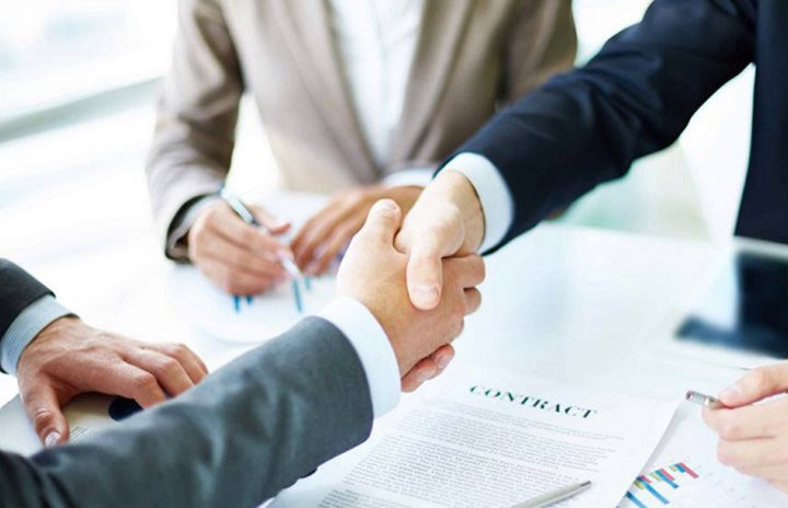 Công ty mẹ từ chối nghĩa vụ bảo lãnh, ngân hàng điêu đứng đòi nợ