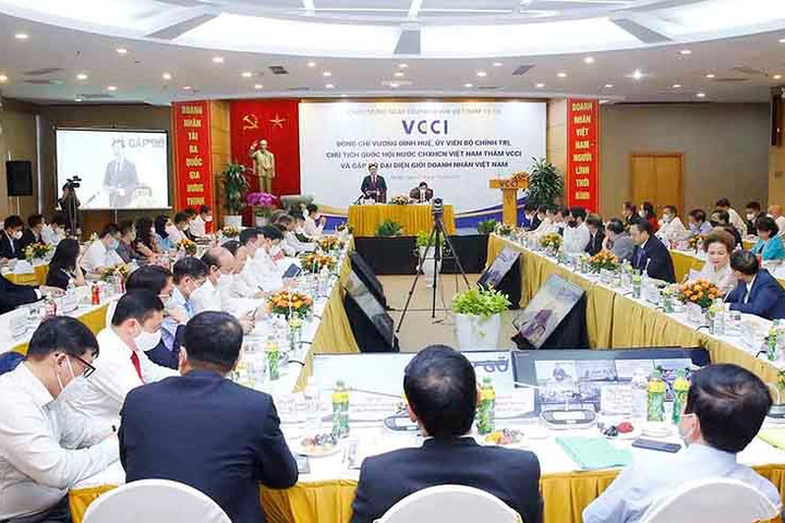 Chủ tịch Quốc hội: Mọi quyết sách của Quốc hội đều đặt người dân, doanh nghiệp vào vị trí trung tâm