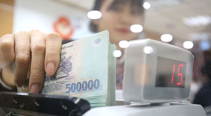 Dư địa nới lỏng thu hẹp, chính sách tiền tệ đứng trước áp lực lãi suất và tỷ giá
