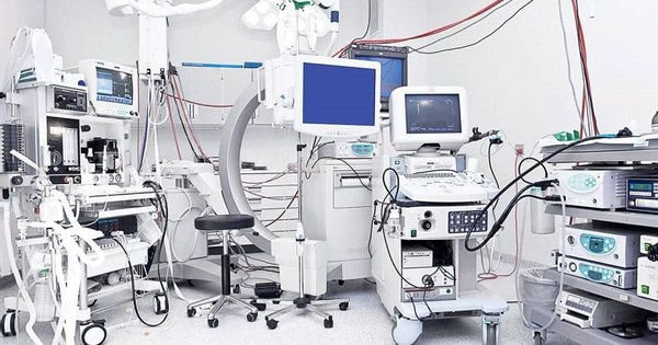 Thể chế hóa Nghị quyết 30/NQ-CP thực hiện các giải pháp bảo đảm thuốc, trang thiết bị y tế