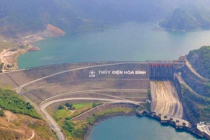 Khẩn trương khắc phục sạt lở khu vực thi công hố móng Nhà máy thủy điện Hòa Bình mở rộng
