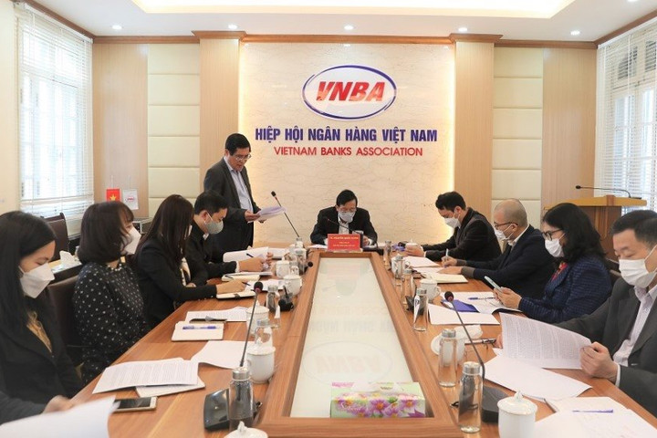 Đẩy mạnh các hoạt động phụ trợ cho ngân hàng 