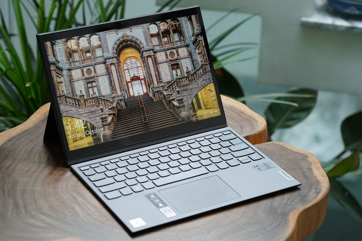 Lenovo Yoga Duet 7: Laptop mỏng nhẹ, pin 9h liên tục