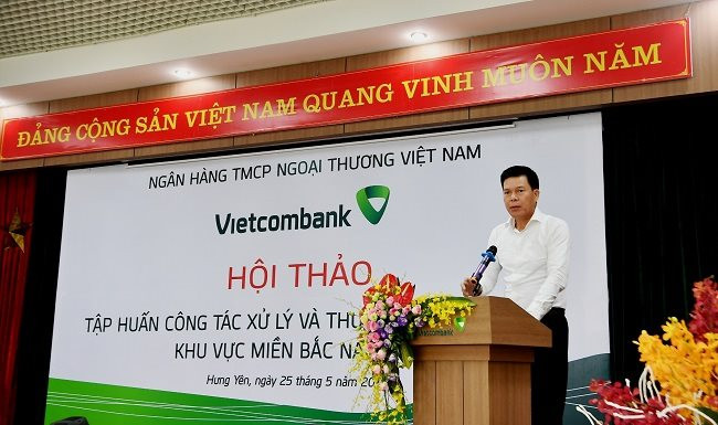 Vietcombank quyết liệt kiểm soát và xử lý nợ xấu hậu COVID-19