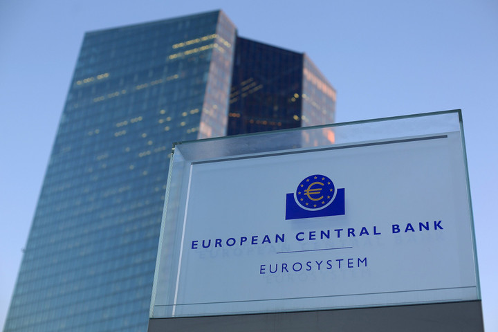 ECB có thể bắt đầu tăng lãi suất vào đầu năm 2023