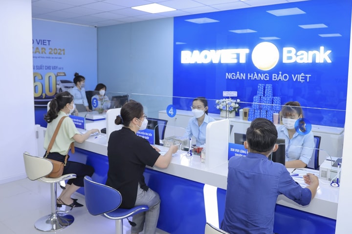“Mở thẻ miễn phí - Quà khủng hết ý” từ BAOVIET Bank