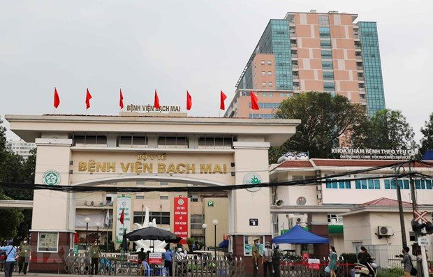 Cựu Giám đốc Bệnh viện Bạch Mai lĩnh án vì nâng khống giá thiết bị y tế