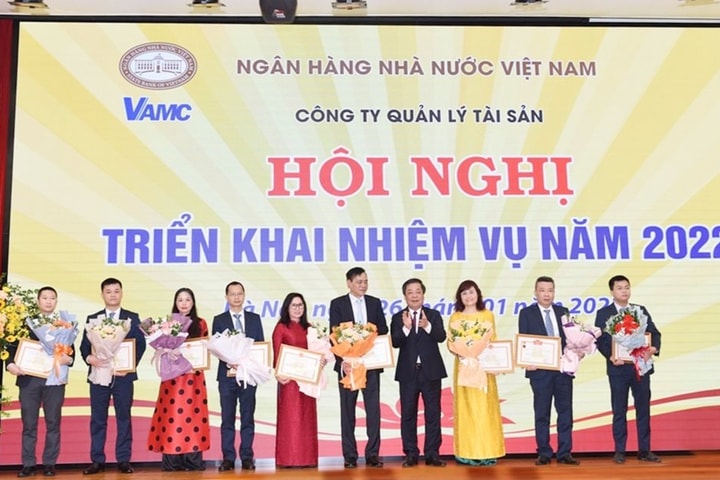 Phát triển VAMC trở thành trung tâm hoạt động xử lý nợ xấu 