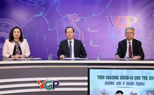 Tọa đàm "Tiêm vaccine COVID-19 cho trẻ em - Những lưu ý quan trọng"