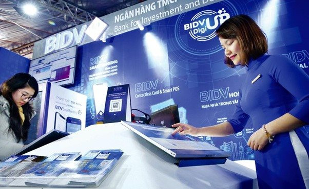 Kiến nghị hoàn thiện khung pháp lý tài chính xanh và chuyển đổi số ngành Ngân hàng