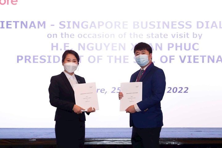 Tập đoàn TH ký kết biên bản ghi nhớ hợp tác chiến lược với HAO Mart, hệ thống siêu thị bán lẻ hàng đầu Singapore