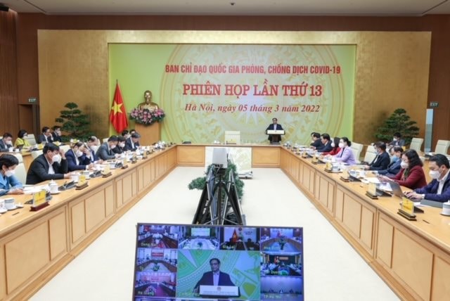 Không lơ là, chủ quan, mất cảnh giác, cũng không hoang mang, bám sát tình hình để có giải pháp phù hợp trong phòng, chống dịch tốt