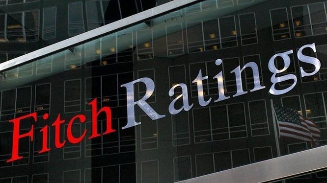 Fitch hạ xếp hạng tín nhiệm nhà phát hành nợ dài hạn bằng ngoại tệ của Nga xuống mức C