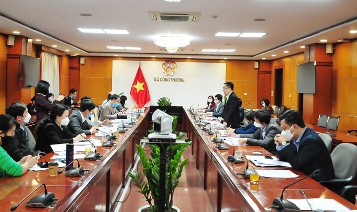 Tập trung tạo dựng khung pháp lý chung cho dòng chảy thông tin và giao dịch điện tử