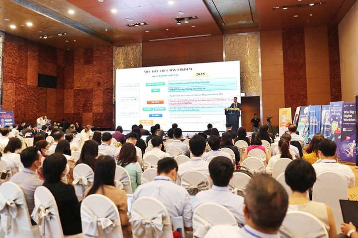 Ngân hàng cần thích ứng linh hoạt, tận dụng lợi thế công nghệ