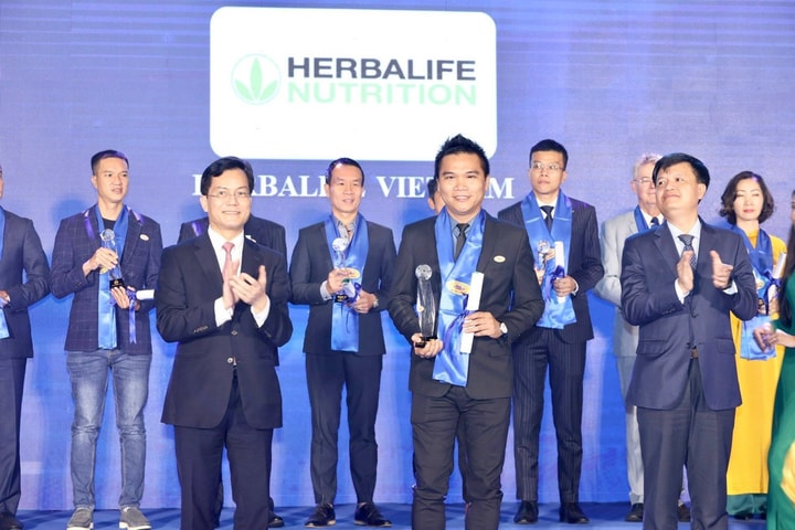 Herbalife Nutrition tiếp tục được vinh danh “Thương hiệu thực phẩm bổ sung dinh dưỡng hàng đầu” 