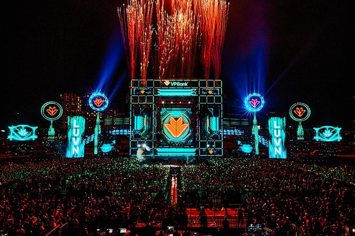 Đại nhạc hội Light Up Viet Nam do VPBank tổ chức bùng nổ không gian mạng với 3 triệu lượt xem livestream