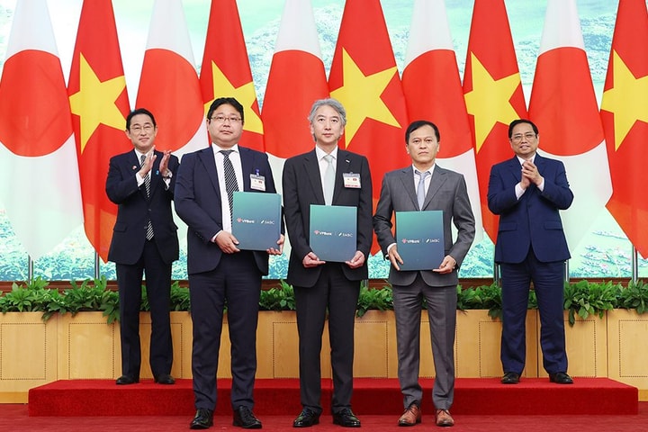 VPBank và SMBC ký MoU về hợp tác kinh doanh trong chuyến thăm của Thủ tướng Nhật Bản đến Việt Nam