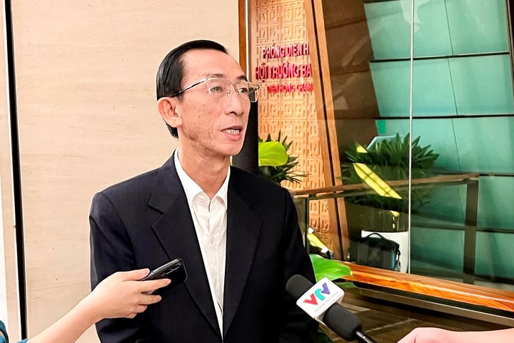 Đại biểu Quốc hội Trần Hoàng Ngân đề nghị sớm kiểm soát giá xăng dầu, kiểm soát lạm phát
