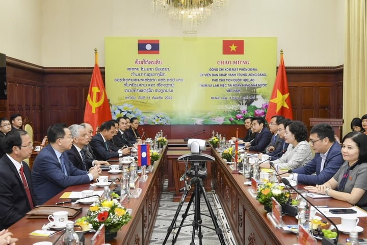 Thống đốc NHNN Nguyễn Thị Hồng tiếp Phó Chủ tịch Quốc hội Lào