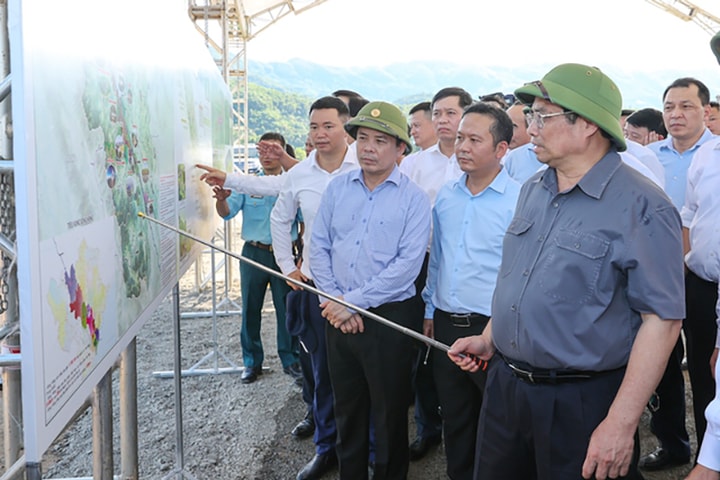 Thủ tướng Phạm Minh Chính: Xây dựng sân bay Sa Pa theo hướng lưỡng dụng, phục vụ cả dân sự và quân sự