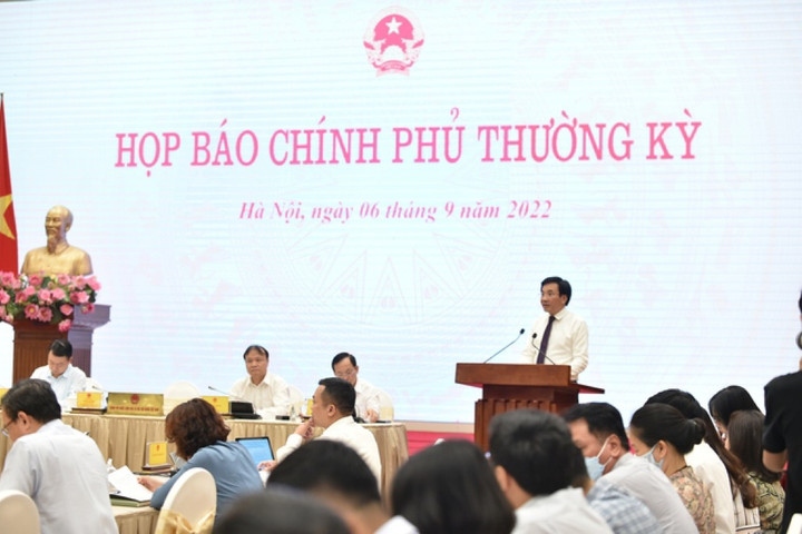 Họp báo Chính phủ thường kỳ tháng 8/2022: Kinh tế xã hội tháng 8 và 8 tháng tiếp tục khởi sắc