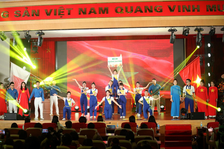 Công đoàn Nhà máy In tiền Quốc gia hưởng ứng phong trào “Giờ thứ 9+”