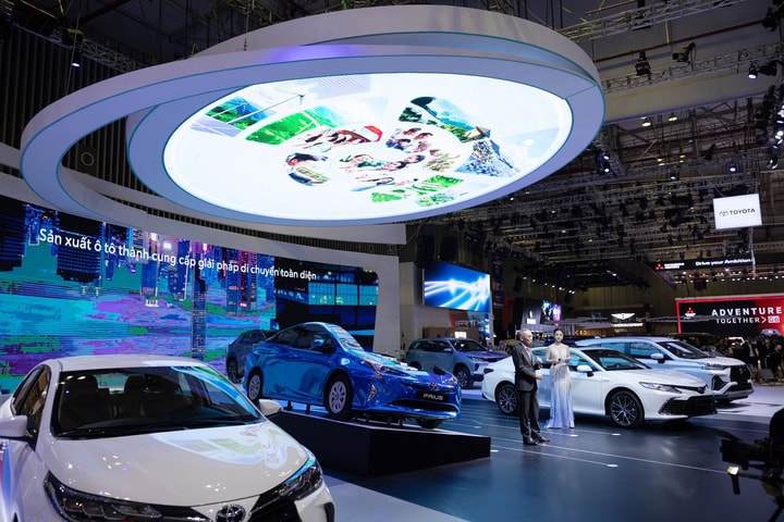 Toyota Việt Nam giới thiệu 7 mẫu xe mới nhất tại Triển lãm Ô tô Việt Nam 2022