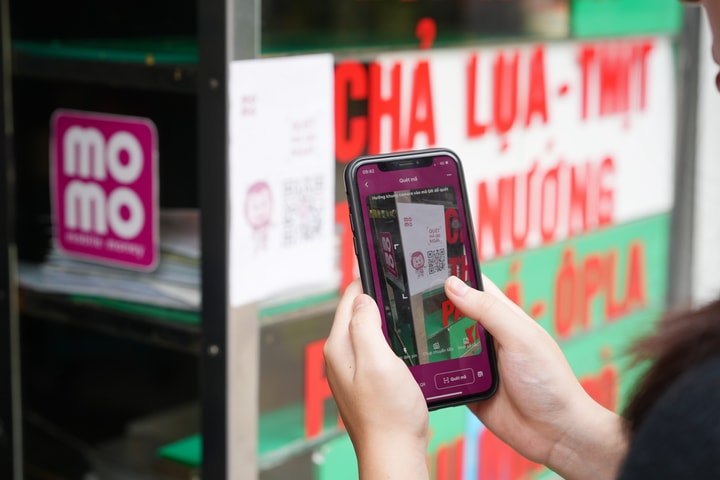 Chương trình ưu đãi lớn MoMo dành cho tiểu thương, hộ kinh doanh và người dùng khi thanh toán, chuyển trả bằng mã QR