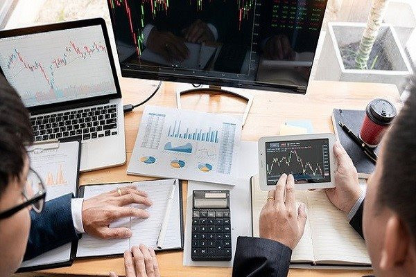 Nở rộ các web, app huy động vốn: Vì sao Ủy ban Chứng khoán Nhà nước chỉ cảnh báo?