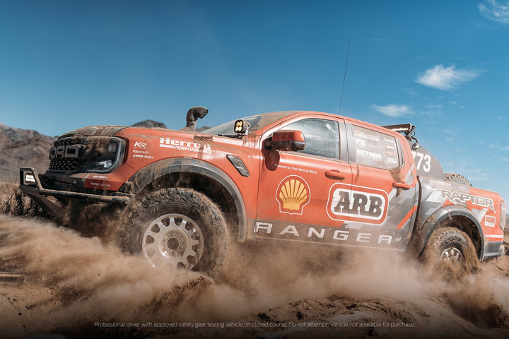 Ford Ranger Raptor Thế hệ Mới tham gia Giải đua Baja 1000