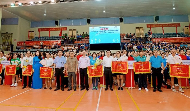 Gần 1.500 vận động viên, đoàn viên tham gia Hội thao Công đoàn khối Ngân hàng Nhà nước 