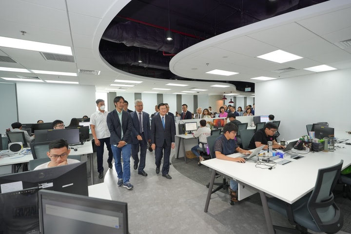 Nguyên Chủ tịch nước Trương Tấn Sang thăm MoMo, khẳng định vai trò của Fintech trong nền kinh tế số tại Việt Nam