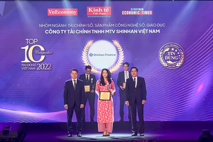 Ứng dụng quản lý tài chính iShinhan được vinh danh: “Top 10 Tin dùng Việt Nam 2022”