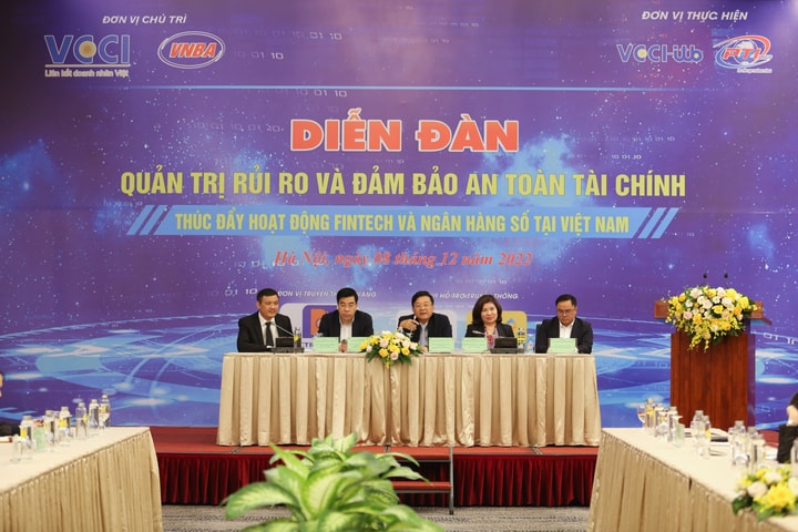 Quản trị rủi ro và đảm bảo an toàn tài chính, thúc đẩy hoạt động Fintech và ngân hàng số